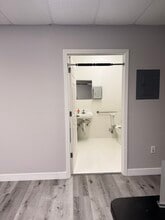 17705 Hale Ave, Morgan Hill, CA à louer Photo intérieure– Image 2 sur 4