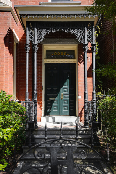 2200 E Grace St, Richmond, VA à vendre - Photo de l’immeuble – Image 1 sur 54