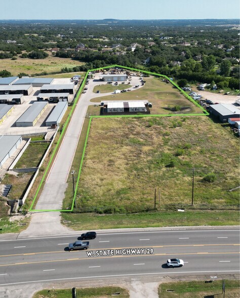 14752 State Highway 29 hwy, Liberty Hill, TX à louer - Photo de l’immeuble – Image 2 sur 11