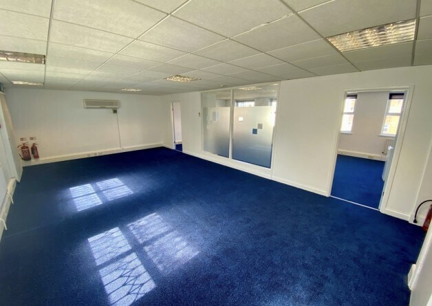 14-26 Victoria St, Luton à louer Photo intérieure– Image 1 sur 2