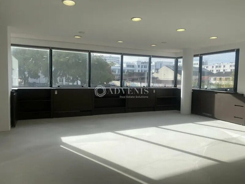 Bureau dans Ivry-sur-Seine à vendre - Photo intérieure – Image 3 sur 18