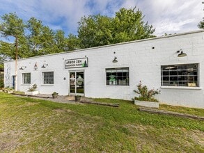 3154-3156 US 70 Hwy, Black Mountain, NC à louer Photo intérieure– Image 2 sur 22