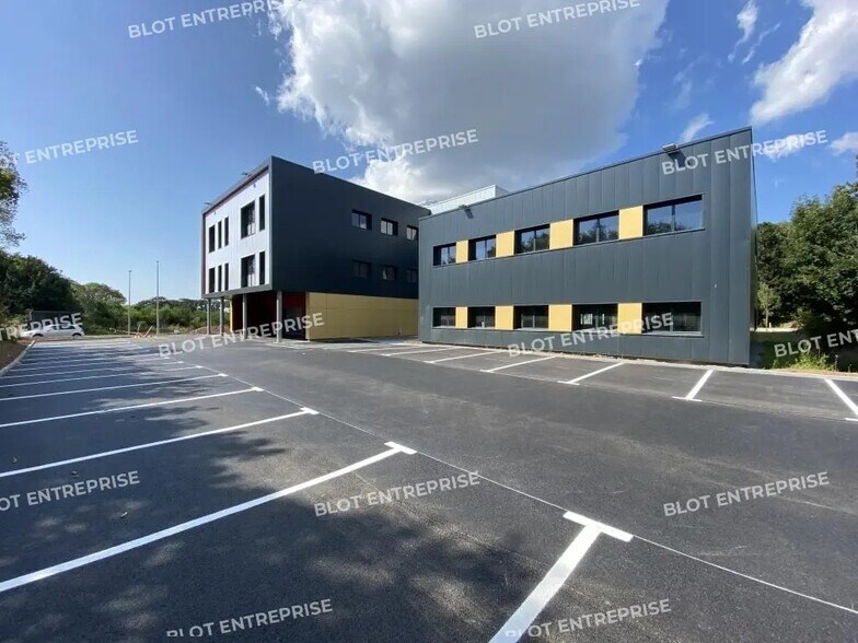Bureau dans Brest à louer - Photo de l’immeuble – Image 2 sur 13
