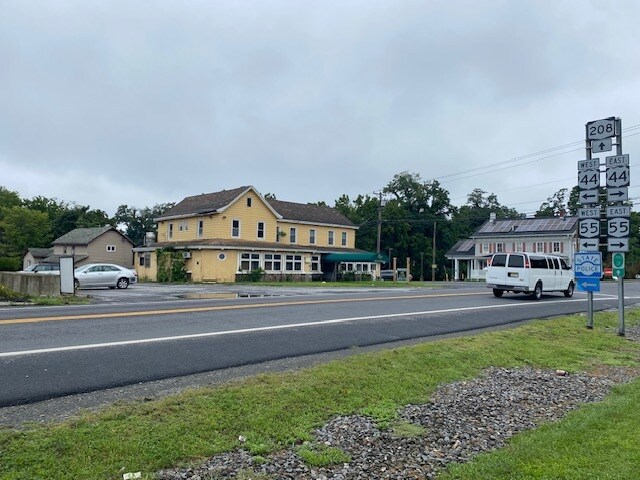 600 Route 208, Gardiner, NY à vendre - Photo de l’immeuble – Image 2 sur 9