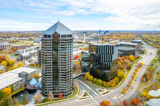 8400 Normandale Lake Blvd, Bloomington, MN - VUE AÉRIENNE  vue de carte - Image1