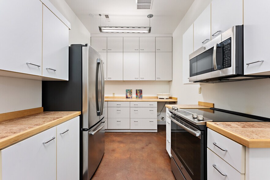 2523 NW Upshur St, Portland, OR à vendre - Photo intérieure – Image 2 sur 37