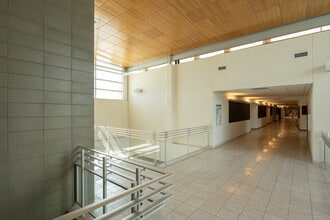 1600 Saint Michaels Dr, Santa Fe, NM à louer Photo intérieure– Image 1 sur 3