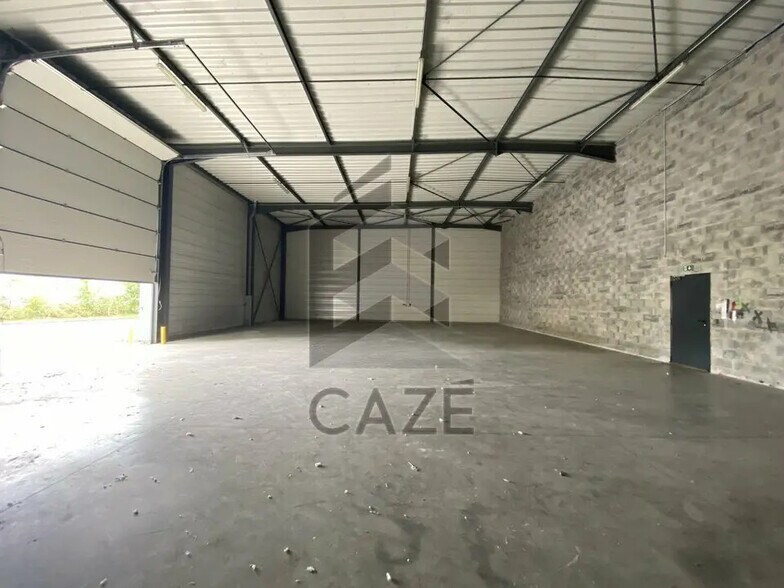 Local d’activités dans Lormont à louer - Photo intérieure – Image 2 sur 5