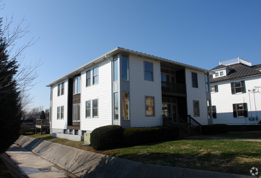 107 Loudoun St SE, Leesburg, VA à louer - Photo de l’immeuble – Image 3 sur 3