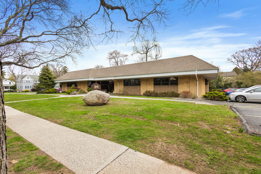 311 N Midland Ave, Nyack, NY à louer - Photo de l’immeuble – Image 3 sur 36