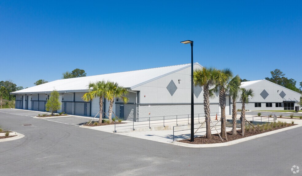 8200 Cypress Plaza Dr, Jacksonville, FL à louer - Photo de l’immeuble – Image 2 sur 15