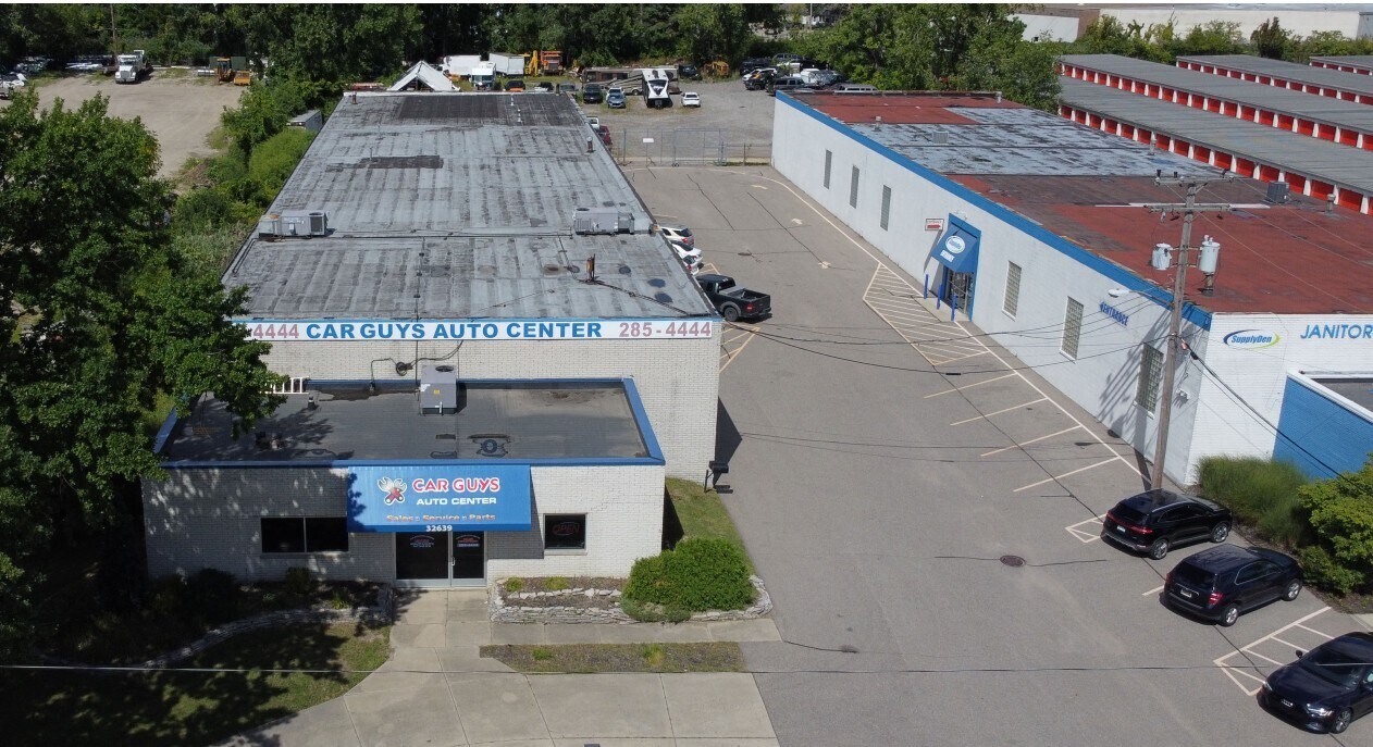 32637 Groesbeck Hwy, Fraser, MI à vendre Photo principale– Image 1 sur 5