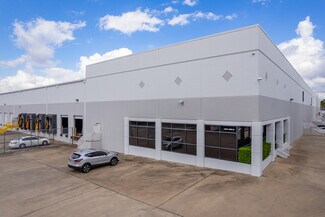 Plus de détails pour 11711 Clay Rd, Houston, TX - Industriel/Logistique à louer
