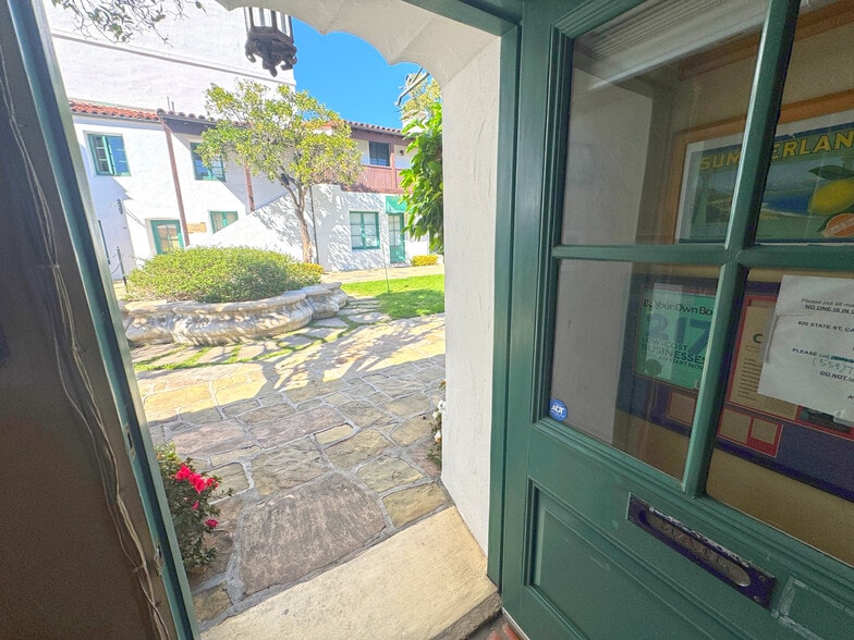 22 El Paseo, Santa Barbara, CA à louer - Photo intérieure – Image 3 sur 7