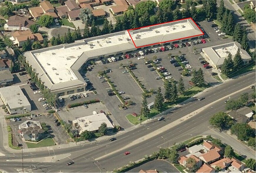 1329-1345 Blossom Hill Rd, San Jose, CA à louer - Photo de l’immeuble – Image 2 sur 12