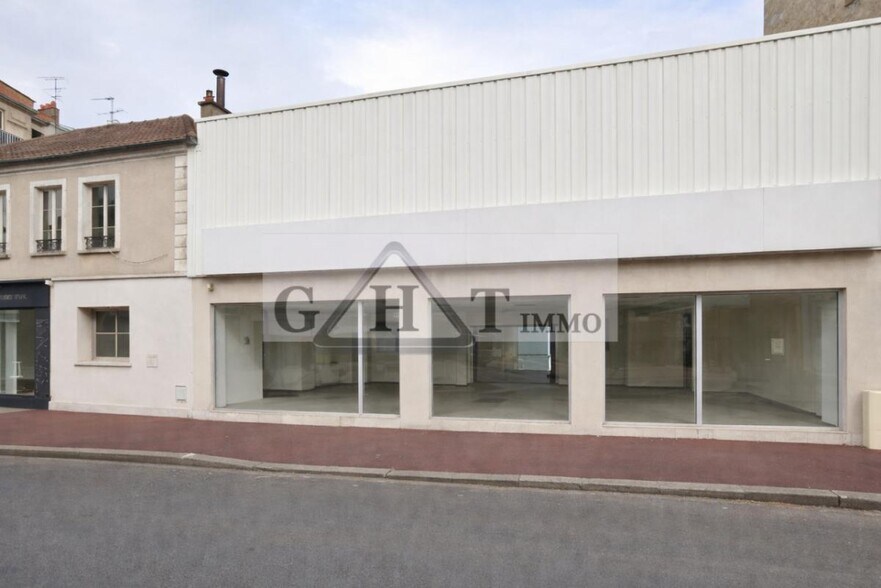 Local commercial dans Saint-Maur-des-Fossés à vendre - Photo de l’immeuble – Image 3 sur 11