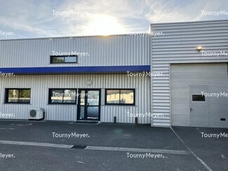 Plus de détails pour Local d'activités à louer