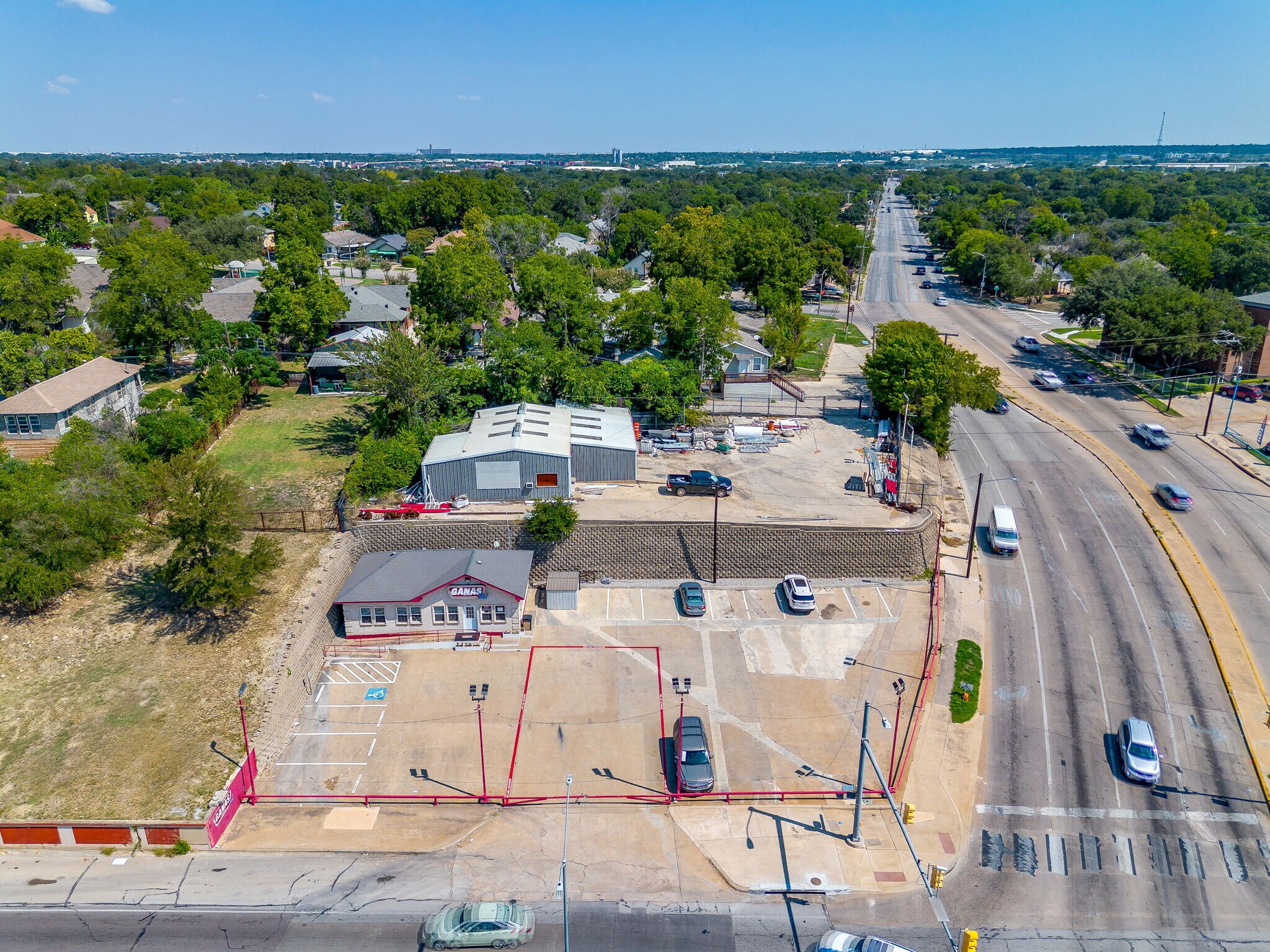 1300 Jacksboro Hwy, Fort Worth, TX à vendre Photo de l’immeuble– Image 1 sur 23