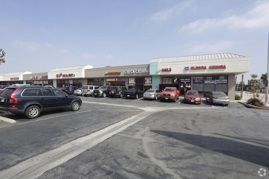 2701 Firestone Blvd, South Gate, CA à louer - Photo de l’immeuble – Image 3 sur 7