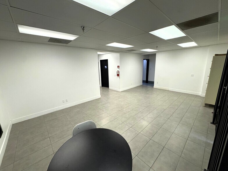 3585 N Del Sol, Palm Springs, CA à louer - Photo de l’immeuble – Image 3 sur 40