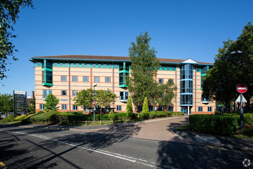 Waterfront Way, Brierley Hill à louer - Photo de l’immeuble – Image 2 sur 3