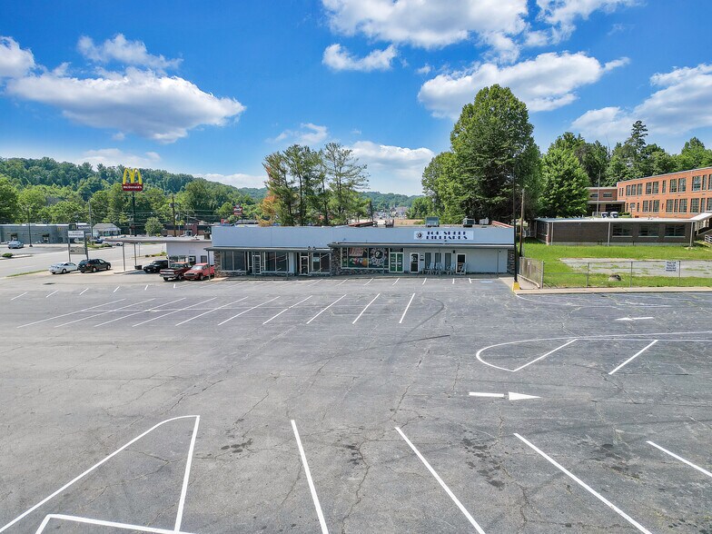 2712-2726 Virginia Ave, Collinsville, VA à louer - Photo de l’immeuble – Image 2 sur 7