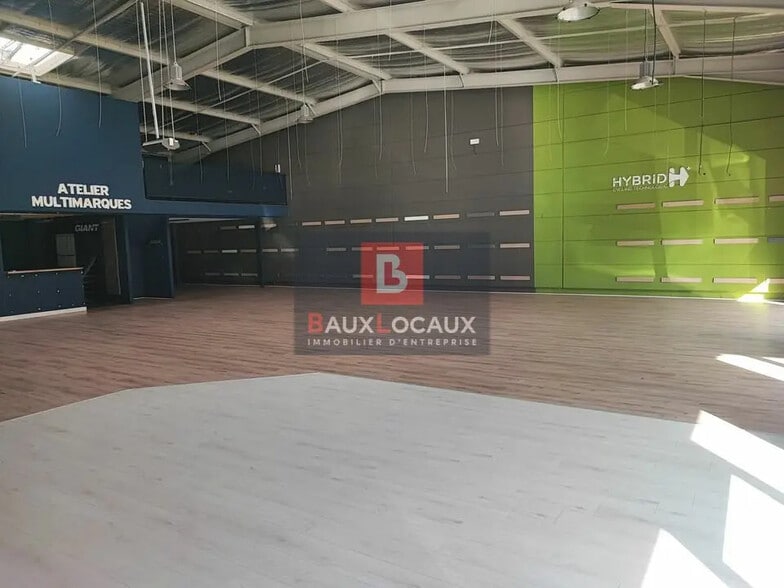 Local commercial dans Salon-de-Provence à louer - Photo intérieure – Image 2 sur 4