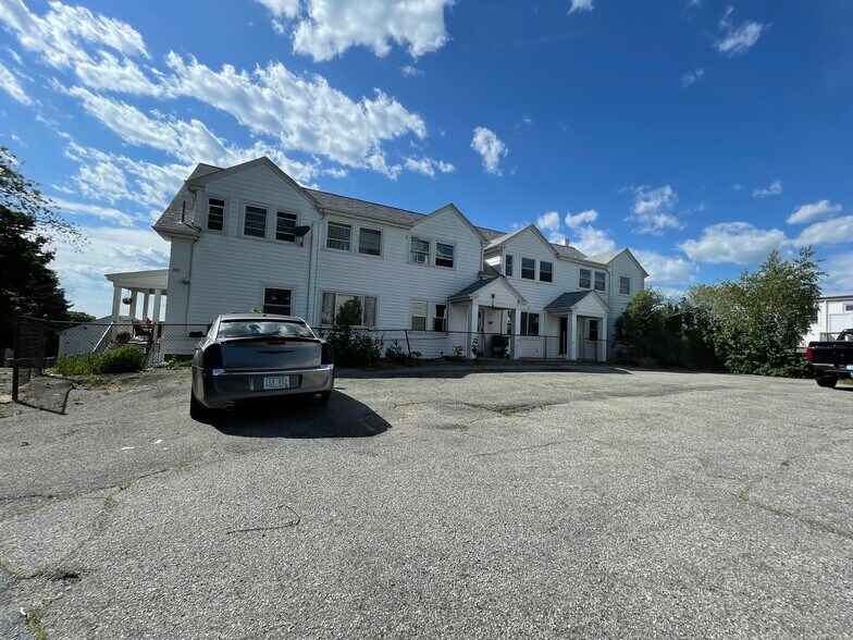 Pinnacle Portfolio portefeuille de 5 biens à vendre sur LoopNet.fr - Photo de l’immeuble – Image 1 sur 5
