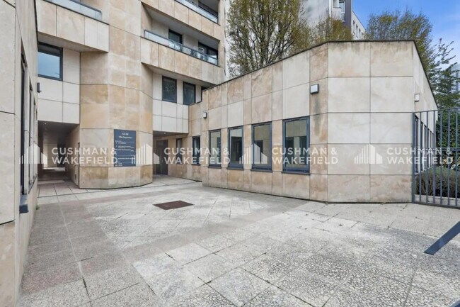 Plus de détails pour 52-54 Rue Du Capitaine Guynemer, Courbevoie - Bureau à louer
