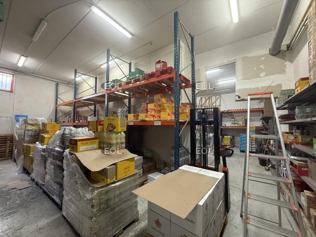 Local d'activités dans Neuilly-sur-Marne à vendre Photo intérieure– Image 1 sur 10