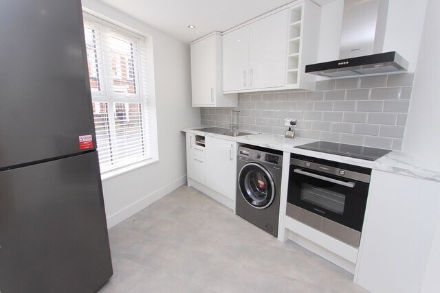 79-81 Hockliffe St, Leighton Buzzard à vendre - Photo intérieure – Image 2 sur 8