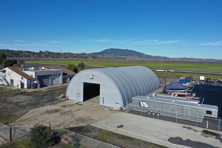 270 Sears Point, Petaluma, CA à louer - Photo de l’immeuble – Image 3 sur 5