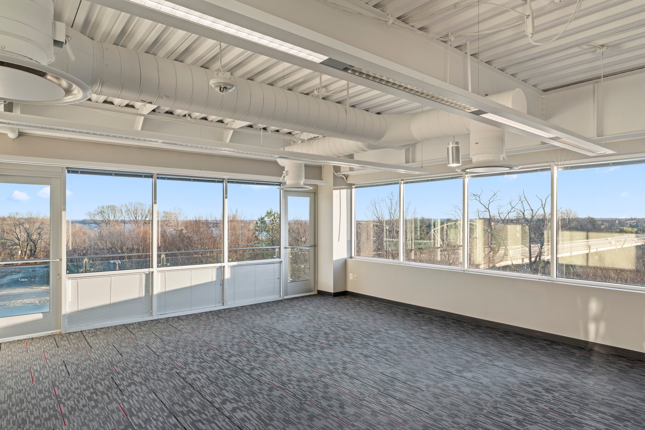 10718 Richmond Hwy, Lorton, VA à louer Photo intérieure– Image 1 sur 14