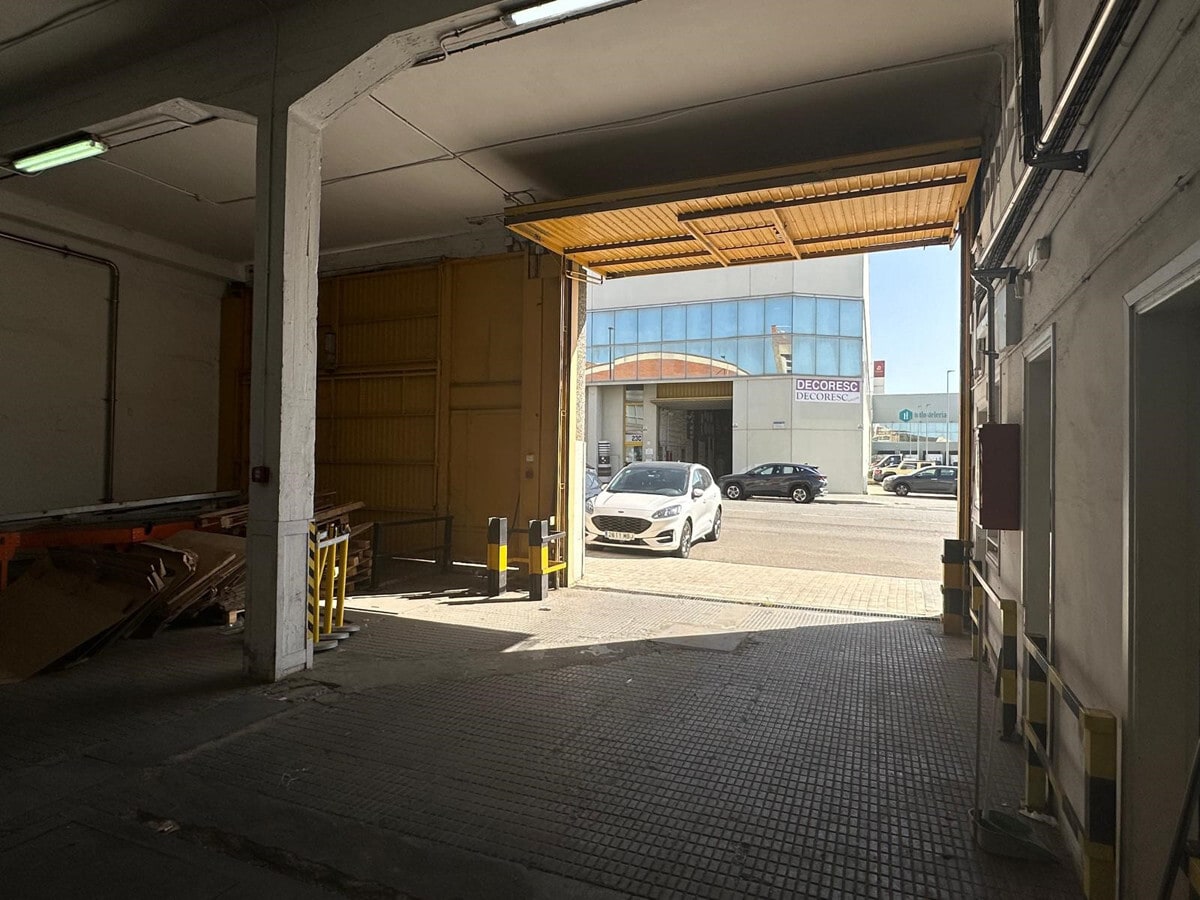 Industriel/Logistique dans Sant Boi de Llobregat, Barcelona à louer Photo intérieure– Image 1 sur 8