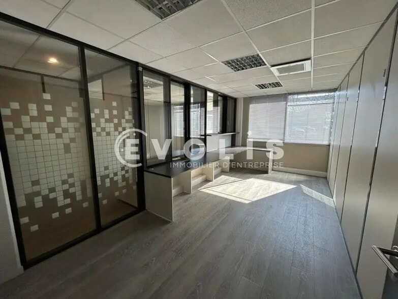 5 Rue Rudolf Diesel, Mérignac à louer - Photo intérieure – Image 3 sur 16