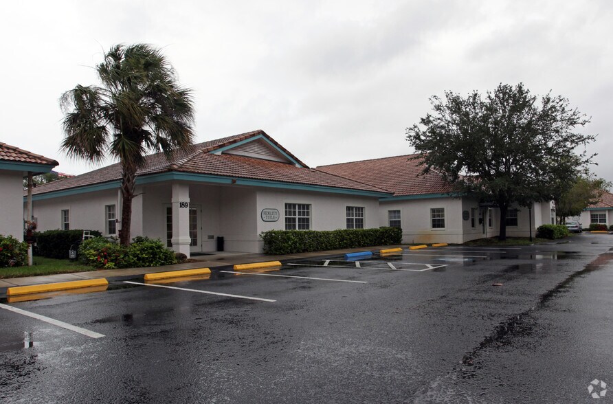 166-171 Center Rd, Venice, FL à vendre - Photo principale – Image 1 sur 20