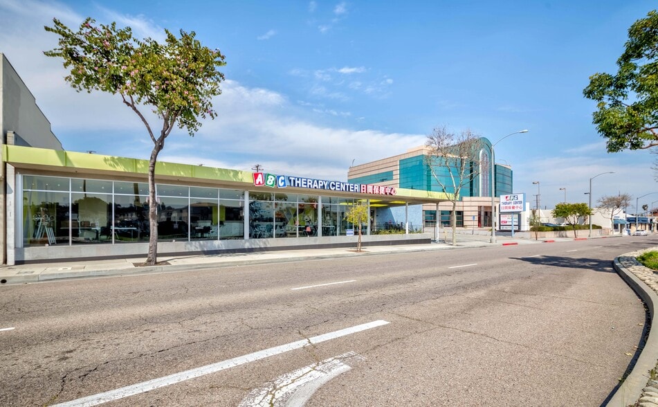 1635-1645 W Valley Blvd, Alhambra, CA à vendre - Photo de l’immeuble – Image 3 sur 19