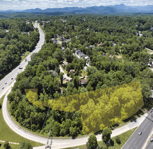 Patton, Asheville, NC à vendre - Photo principale – Image 1 sur 5