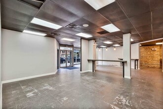 3045 N Greenview Ave, Chicago, IL à louer Photo intérieure– Image 2 sur 7