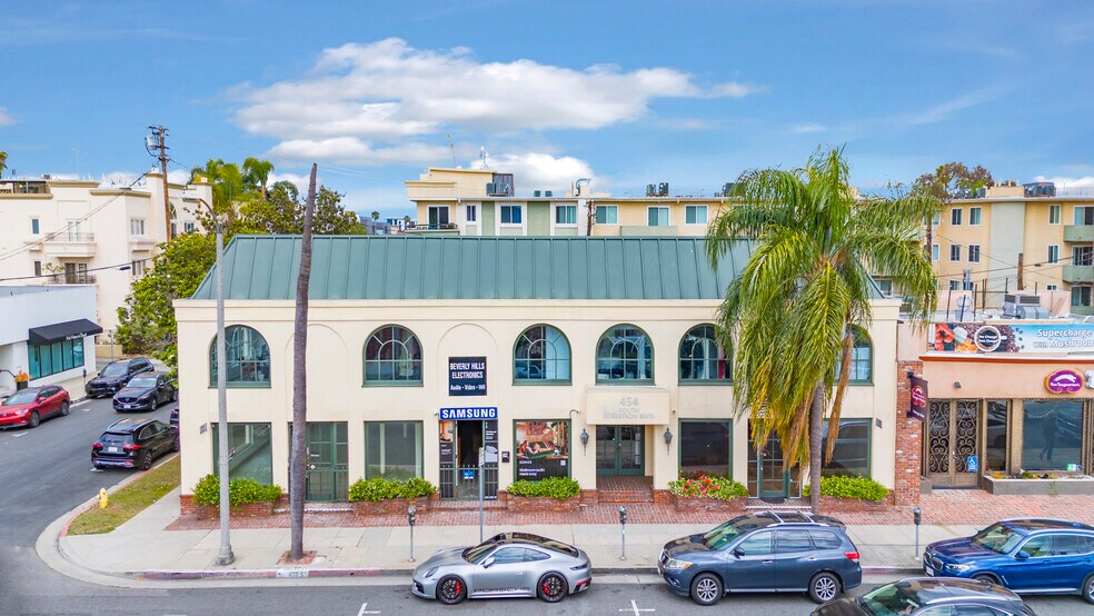 450-456 S Robertson Blvd, Los Angeles, CA à louer - Photo de l’immeuble – Image 1 sur 2