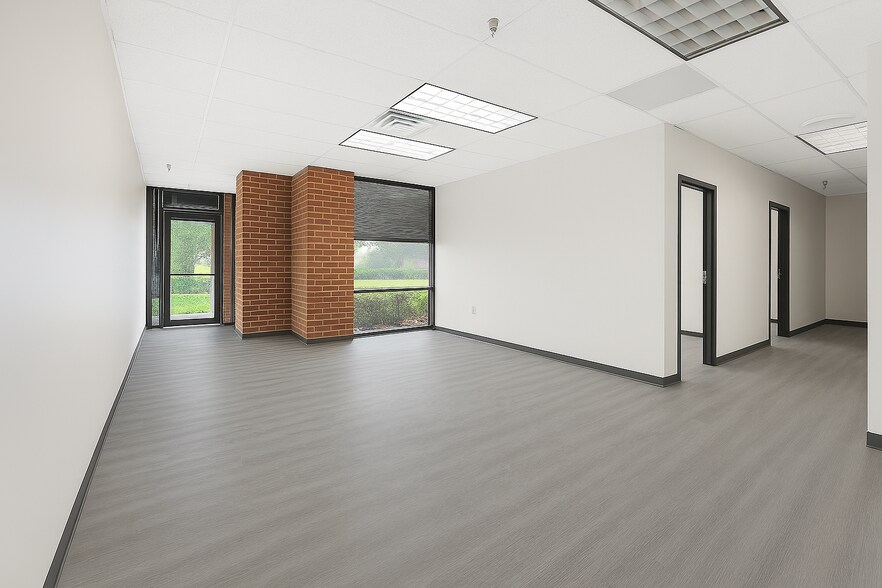 7920 Elmbrook Dr, Dallas, TX à louer - Photo intérieure – Image 2 sur 14