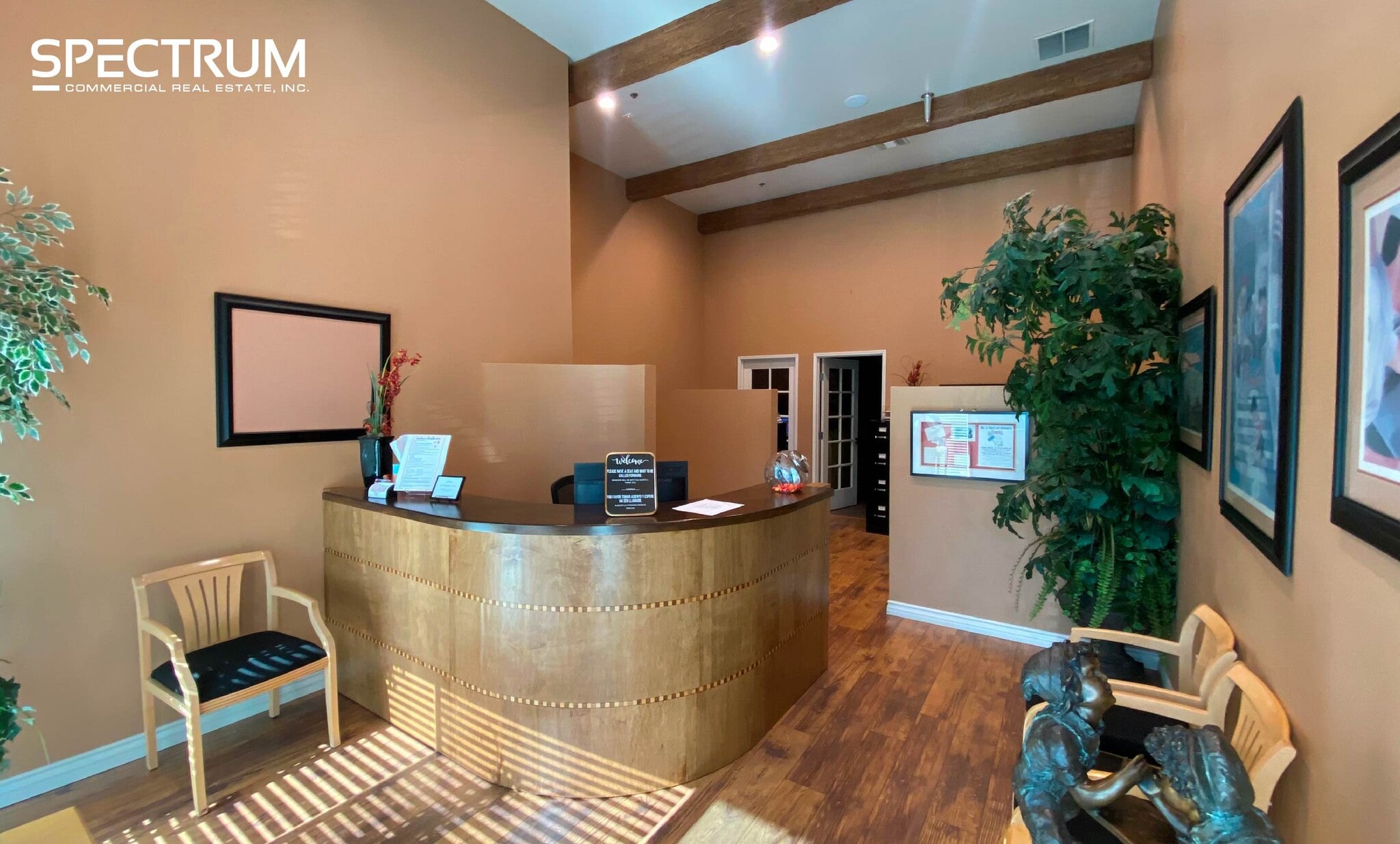 26370 Diamond Pl, Santa Clarita, CA à louer Photo de l’immeuble– Image 1 sur 5