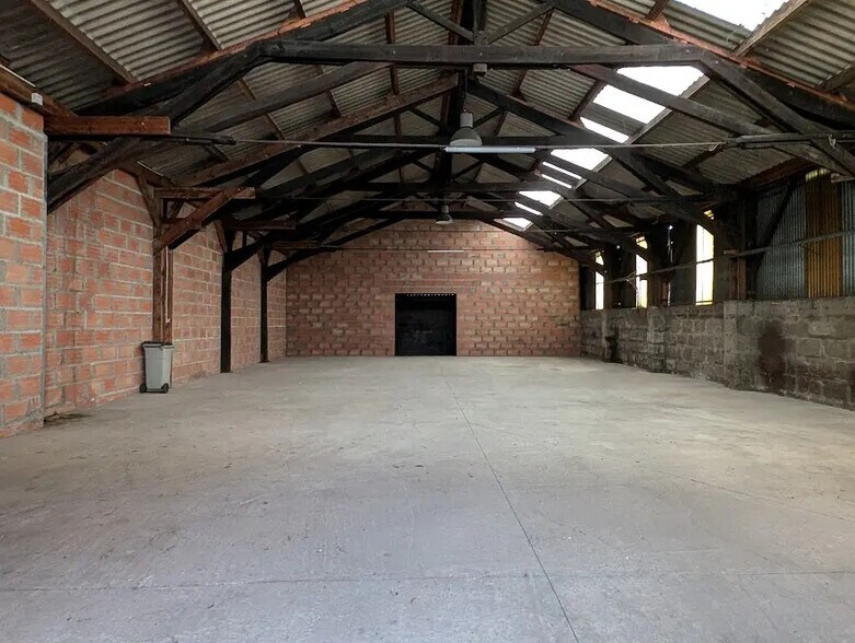 Industriel/Logistique dans Libourne à vendre - Photo de l’immeuble – Image 3 sur 3