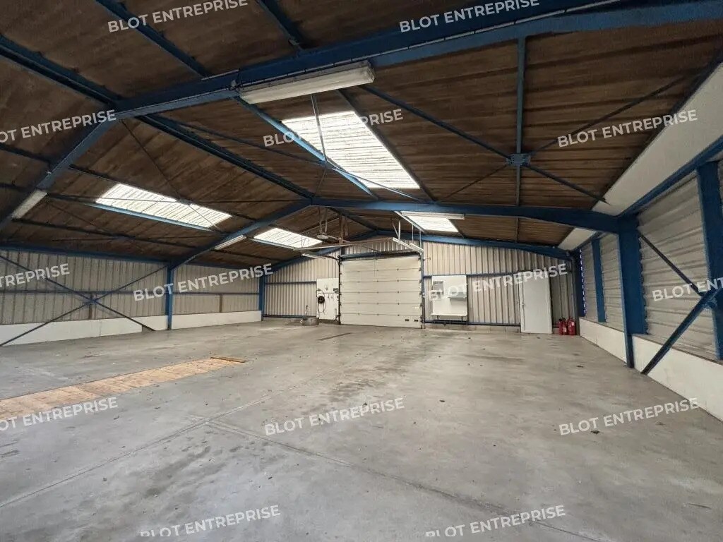 Bureau dans Aigrefeuille-sur-Maine à louer Photo de l’immeuble– Image 1 sur 4