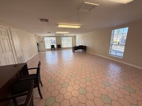 2302 45th St, Galveston, TX à louer Photo de l’immeuble– Image 2 sur 2