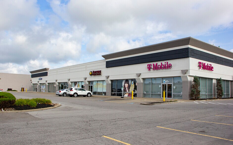 2130-2190 Walden Ave, Cheektowaga, NY à louer - Photo principale – Image 1 sur 3