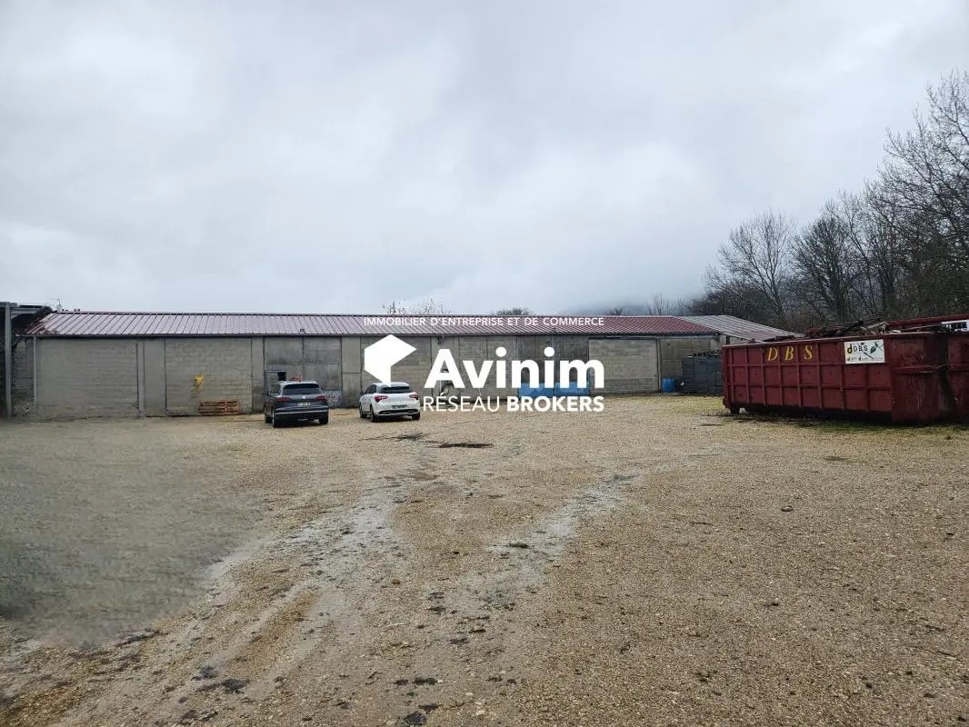 Industriel/Logistique dans Saint-Martin-du-Mont à vendre Photo de l’immeuble– Image 1 sur 7
