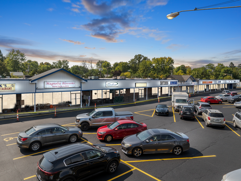 34586 Lakeshore Blvd, Eastlake, OH à louer - Photo de l’immeuble – Image 3 sur 5