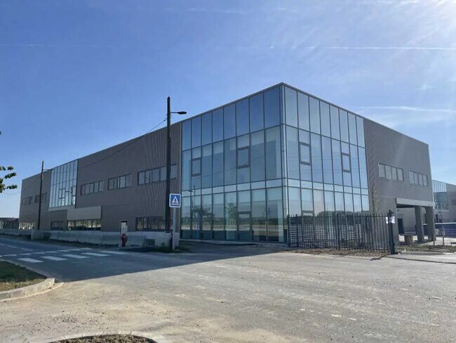 Plus de détails pour Différents types d’espaces à louer