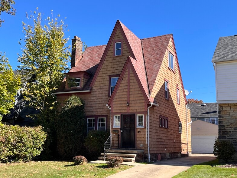 Cleveland Suburban Cash Flow portefeuille de 7 biens à vendre sur LoopNet.fr - Photo de l’immeuble – Image 1 sur 68